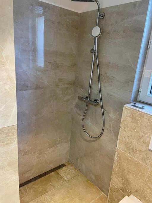 Superbe Appartement Pres De La Plage Et Du Centre Ville سان تروبيه المظهر الخارجي الصورة